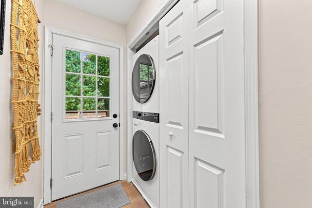 122 FORREST ST, Basye, VA 22810