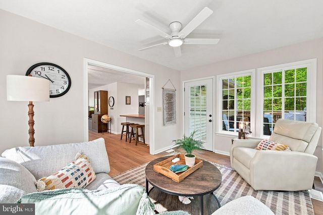 122 FORREST ST, Basye, VA 22810