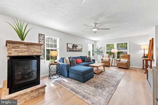 122 FORREST ST, Basye, VA 22810