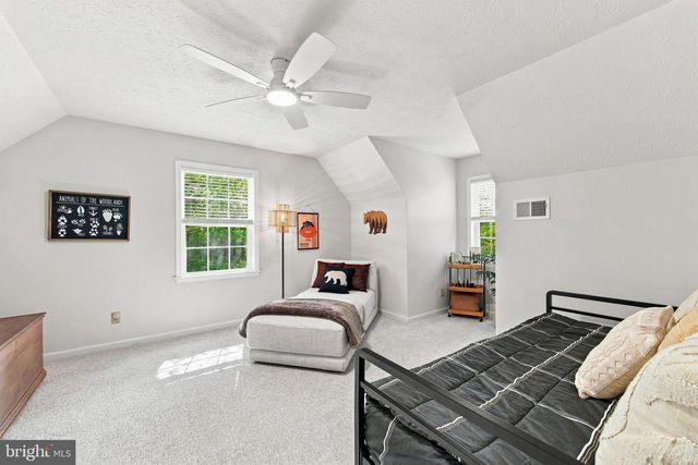 122 FORREST ST, Basye, VA 22810