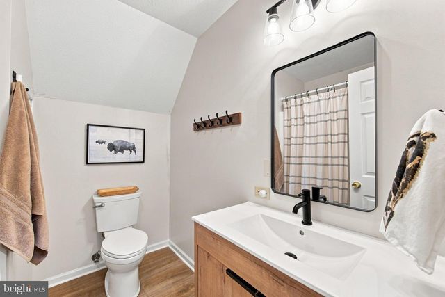122 FORREST ST, Basye, VA 22810