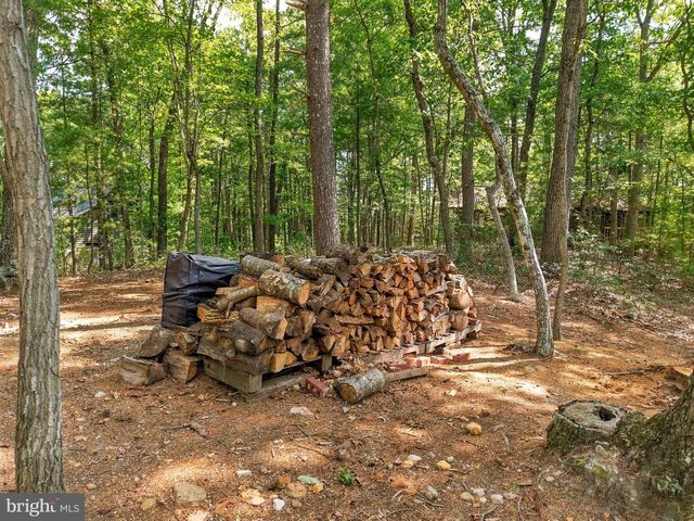 122 FORREST ST, Basye, VA 22810