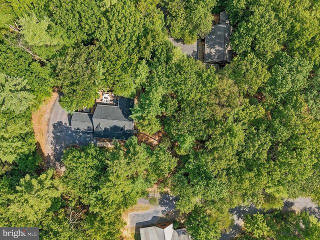 122 FORREST ST, Basye, VA 22810