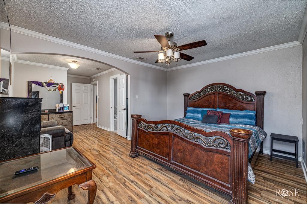 Image 11 of property listing at 330 Windham St, San Angelo, TX 76903