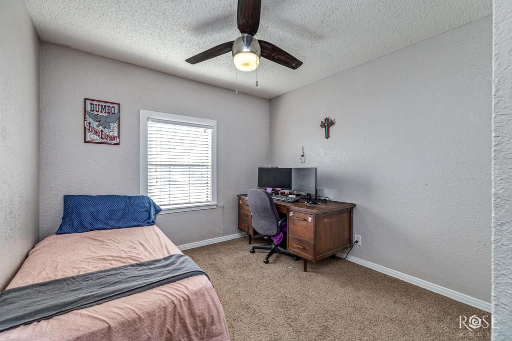 Image 15 of property listing at 330 Windham St, San Angelo, TX 76903