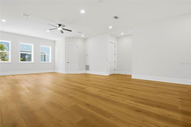 1413 BAYSHORE BOULEVARD 11, Dunedin, FL 34698