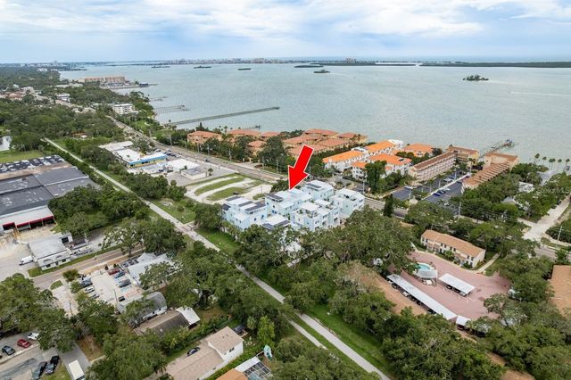 1413 BAYSHORE BOULEVARD 11, Dunedin, FL 34698