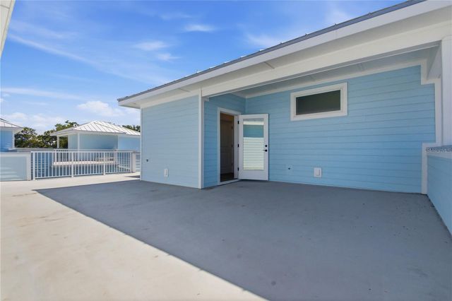 1413 BAYSHORE BOULEVARD 11, Dunedin, FL 34698