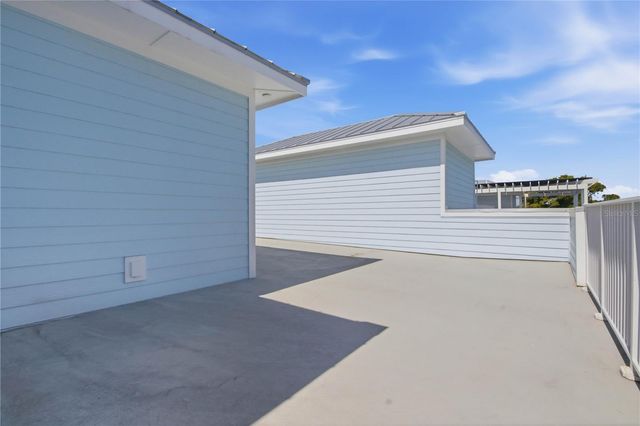 1413 BAYSHORE BOULEVARD 11, Dunedin, FL 34698