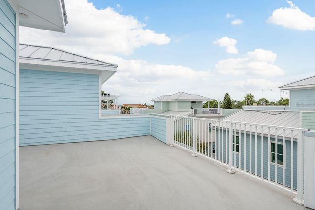 1413 BAYSHORE BOULEVARD 11, Dunedin, FL 34698