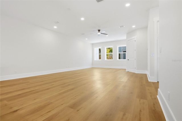 1413 BAYSHORE BOULEVARD 11, Dunedin, FL 34698