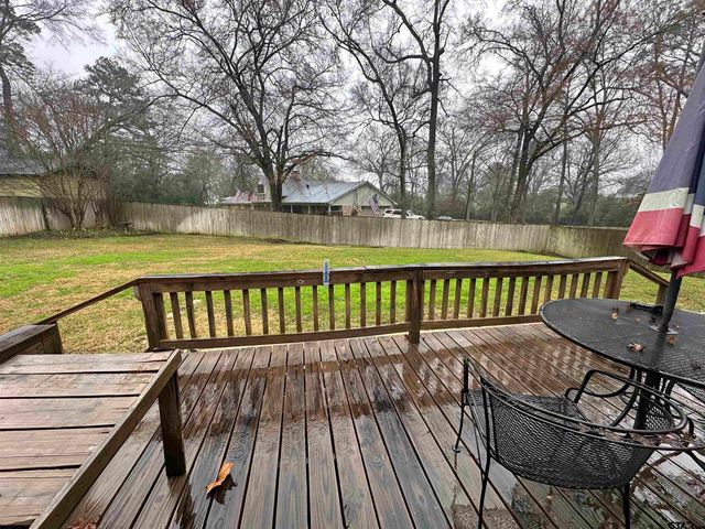 1305 Alameda St., Jacksonville, TX 75766