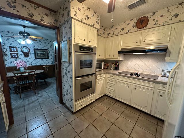 1305 Alameda St., Jacksonville, TX 75766