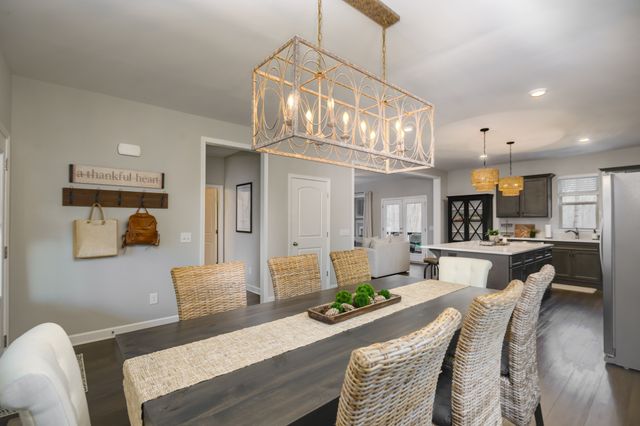 601 Evans Dr, Tullahoma, TN 37388