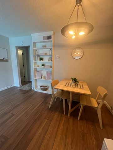 2401 Manor St RD 118, Austin, TX 78722