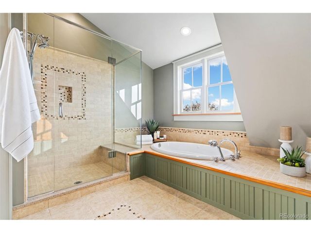 14754 Creekside Ln, Longmont, CO 80503