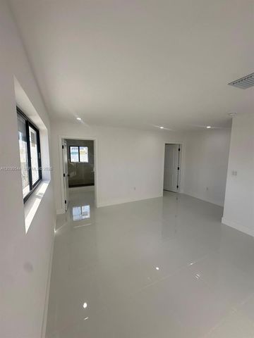 2041 NW 190th Ter, Miami Gardens, FL 33056