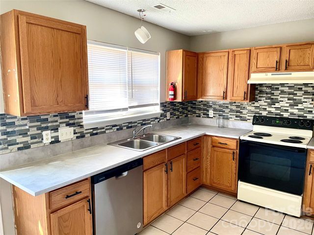 12151 Brownestone View Drive, Charlotte, NC 28269