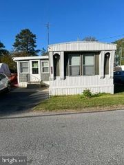 33950 CAMELIA DR, Lewes, DE 19958
