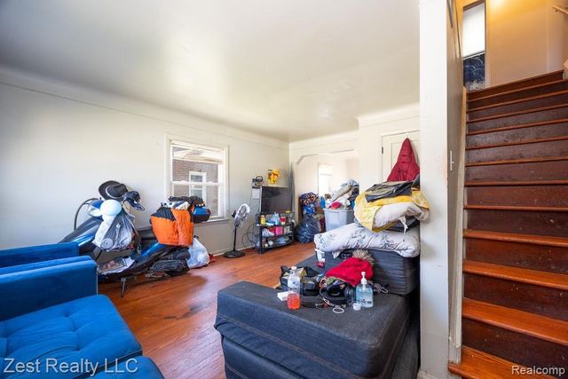 11240 GLENFIELD Street, Detroit, MI 48213