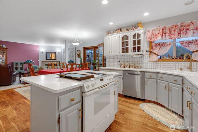 2915 Stirling Court SE, Olympia, WA 98501