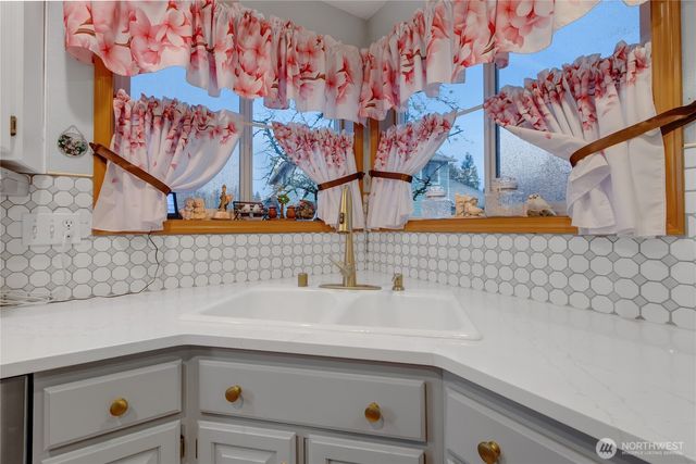 2915 Stirling Court SE, Olympia, WA 98501