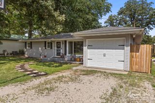 77 N Bates Avenue, Kankakee, IL 60901