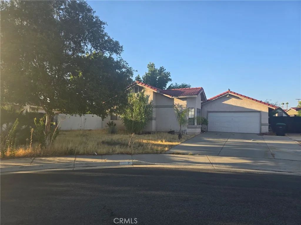 1010 Gneiss Court, Hemet, CA 92543