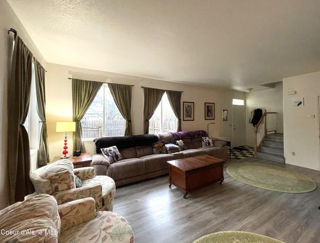1201 Spruce St, Sandpoint, ID 83864