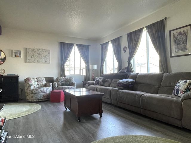 1201 Spruce St, Sandpoint, ID 83864