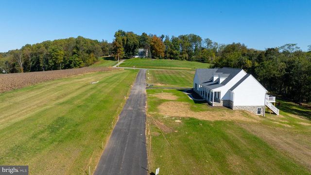 LOT 8 SAVANNAH MODEL HARAMBE OVERLOOK, Shrewsbury, PA 17361
