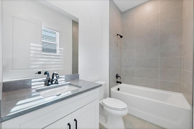 17920 PALMISTE DRIVE, Bradenton, FL 34202