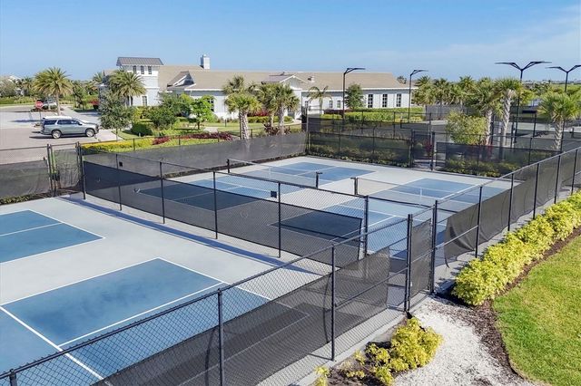 17920 PALMISTE DRIVE, Bradenton, FL 34202