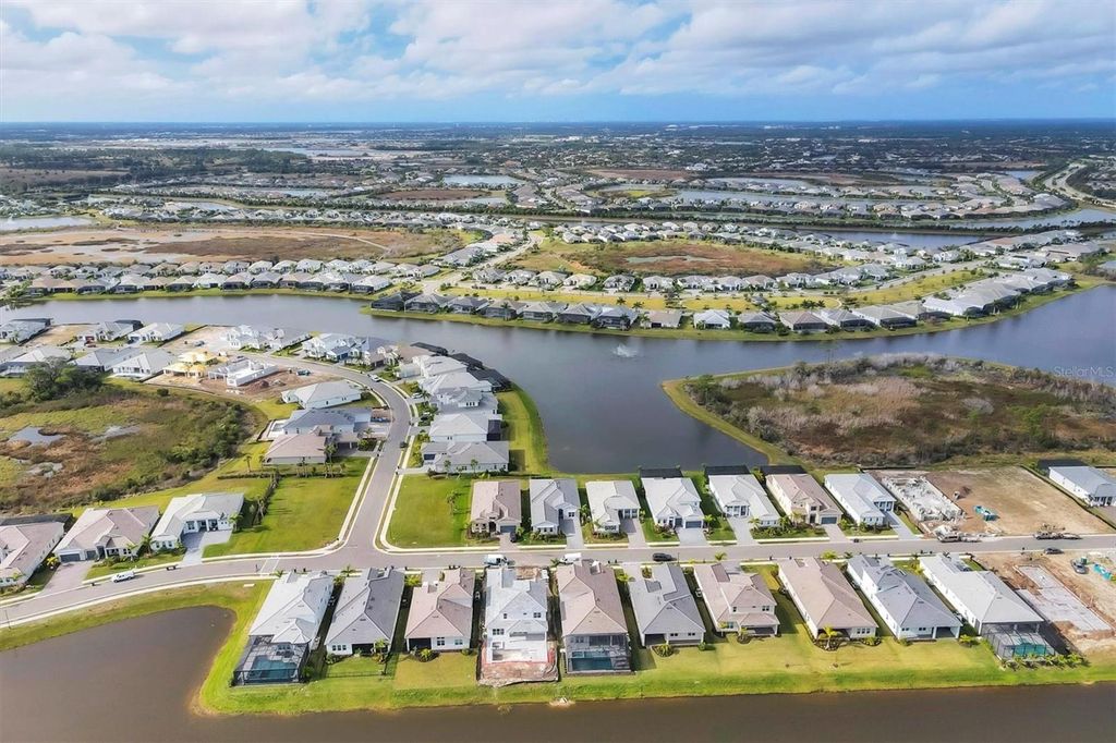 Image 47 of property listing at 17920 PALMISTE DRIVE, Bradenton, FL 34202