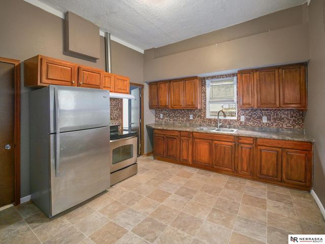 735 S 21st Street, Lincoln, NE 68510