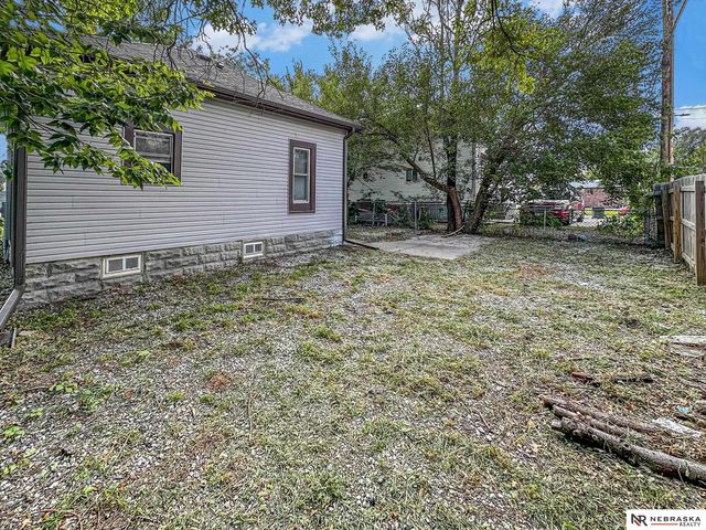 735 S 21st Street, Lincoln, NE 68510