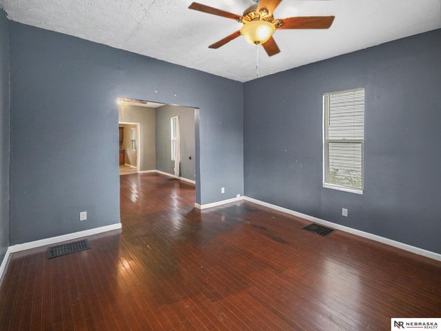 735 S 21st Street, Lincoln, NE 68510