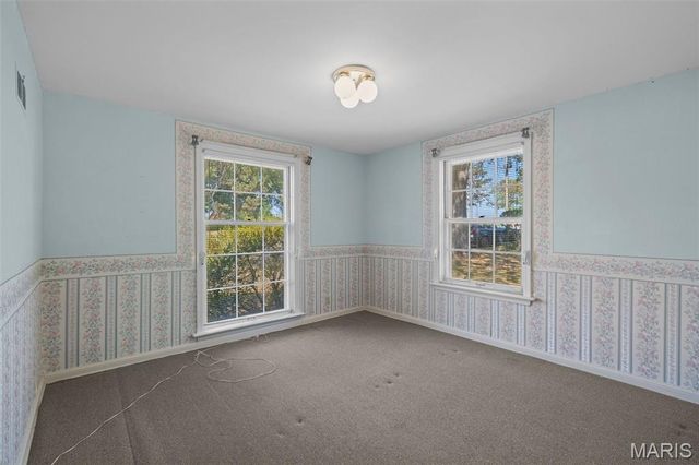 8312 Old Bonhomme Road, University City, MO 63132