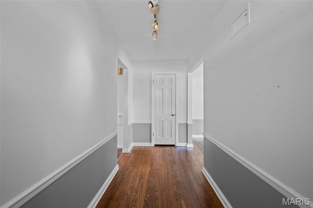 8312 Old Bonhomme Road, University City, MO 63132