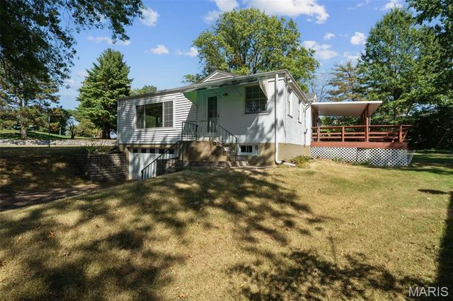 8312 Old Bonhomme Road, University City, MO 63132