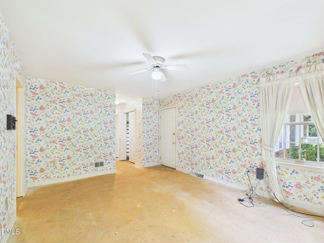 501 N Churton Street, Hillsborough, NC 27278