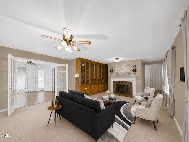 501 N Churton Street, Hillsborough, NC 27278