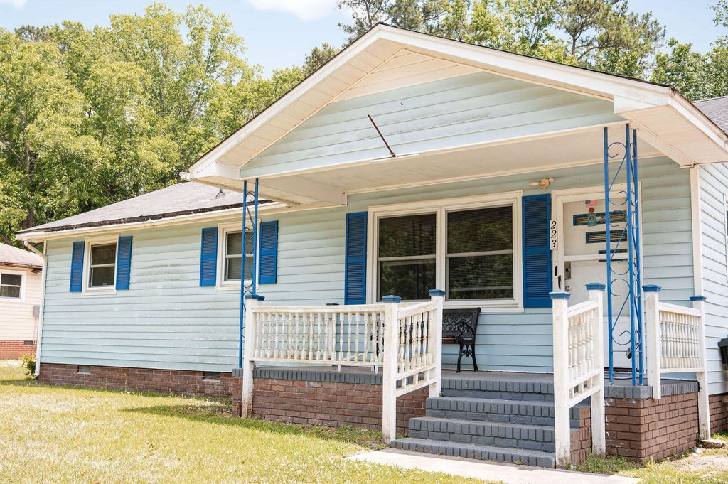 223 Farm Road, Goose Creek, SC 29445