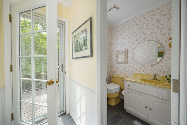 162 Shadblow Lane, Clinton Corners, NY 12514