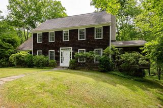 162 Shadblow Lane, Clinton Corners, NY 12514
