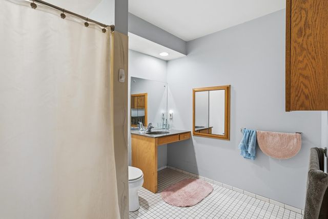 601 E 103rd Street, Bloomington, MN 55420