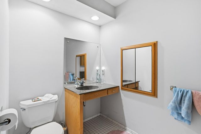 601 E 103rd Street, Bloomington, MN 55420