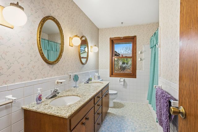 601 E 103rd Street, Bloomington, MN 55420