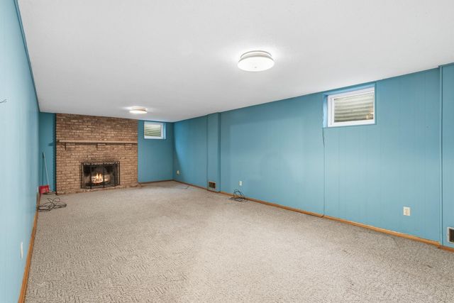 601 E 103rd Street, Bloomington, MN 55420