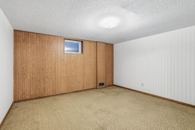 601 E 103rd Street, Bloomington, MN 55420